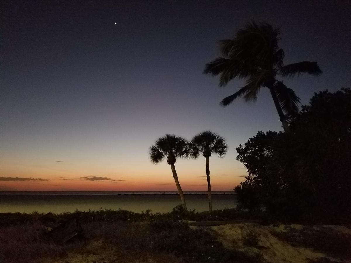 Carousel Beach Inn Fort Myers Beach Eksteriør bilde