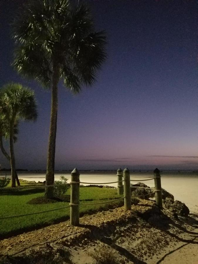 Carousel Beach Inn Fort Myers Beach Eksteriør bilde