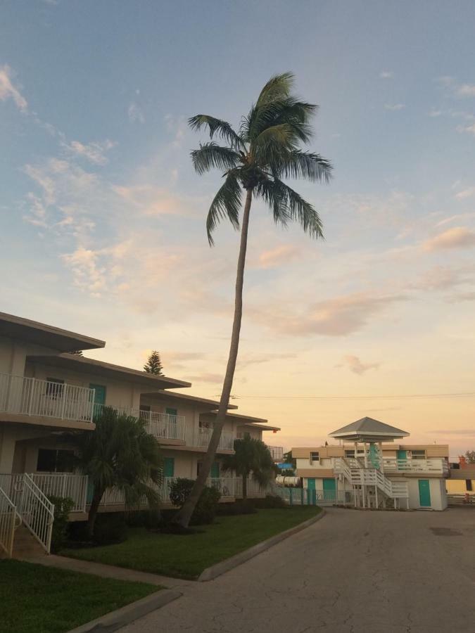 Carousel Beach Inn Fort Myers Beach Eksteriør bilde